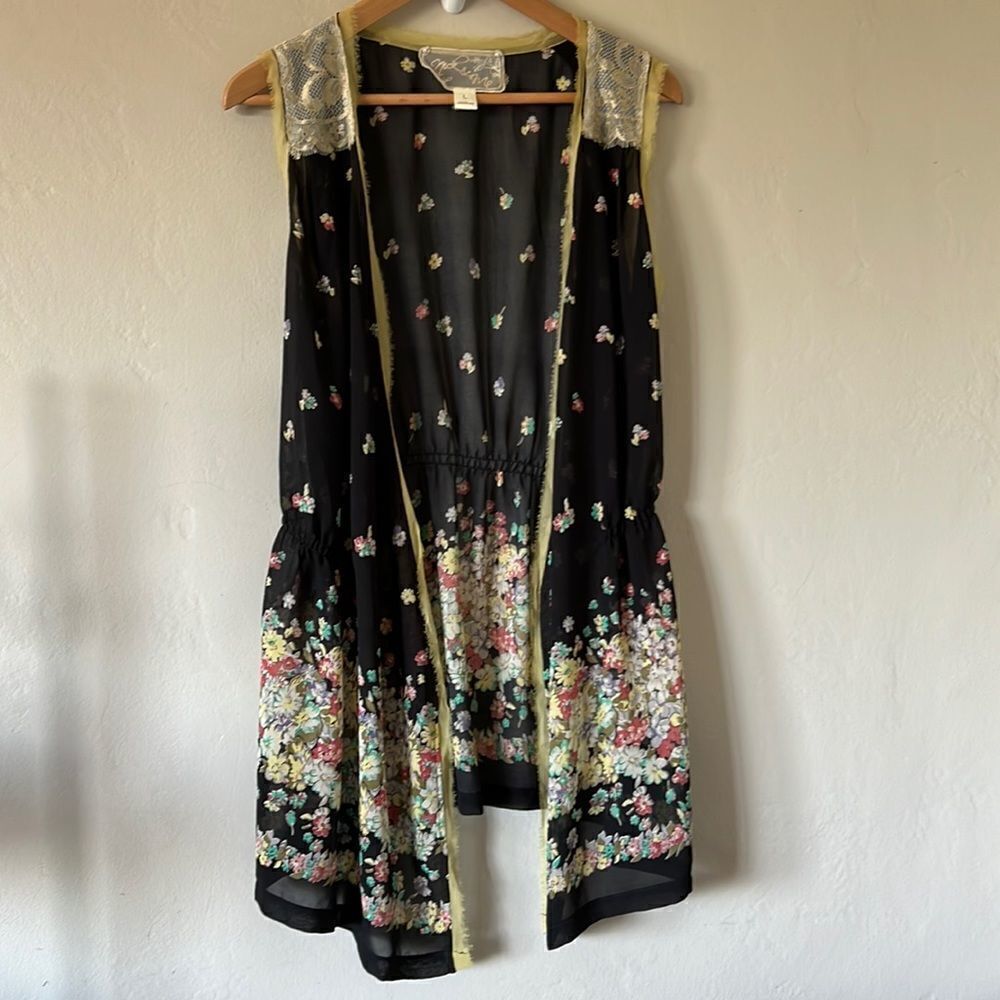 Nick & Mo Sleeveless Sheer Top